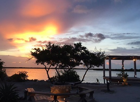 Sunset Sailing and Seaside Dining: Belizean Evenings to Remember